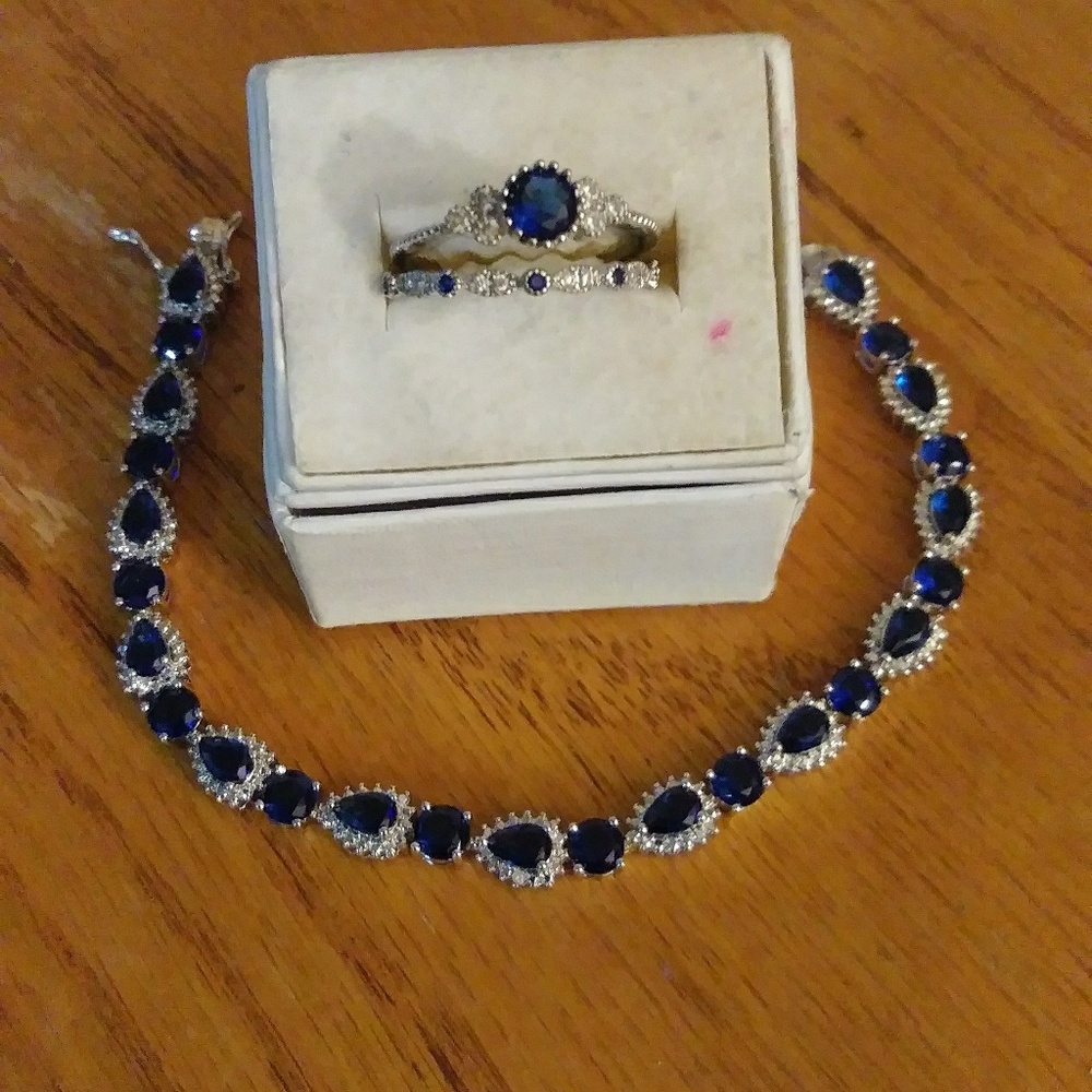 New sapphire set